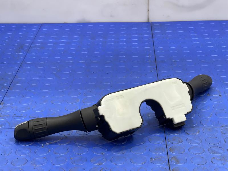 2011 Infiniti QX56 Combination Switch