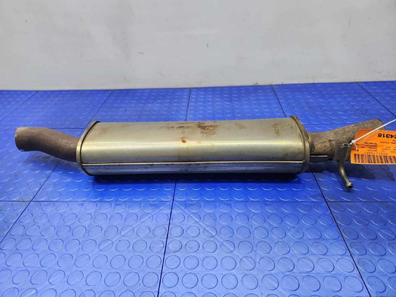 2016-2018 Hyundai Tucson AWD 1.6L Center Intermediate Exhaust Muffler OEM 28600-D3570