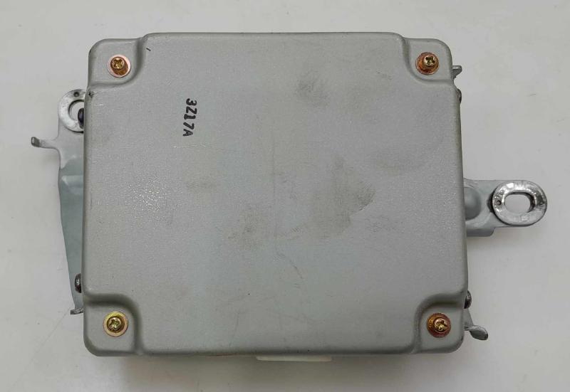 2003 - 2009 Toyota 4Runner AC DC Power Inverter Module OEM 8621035020