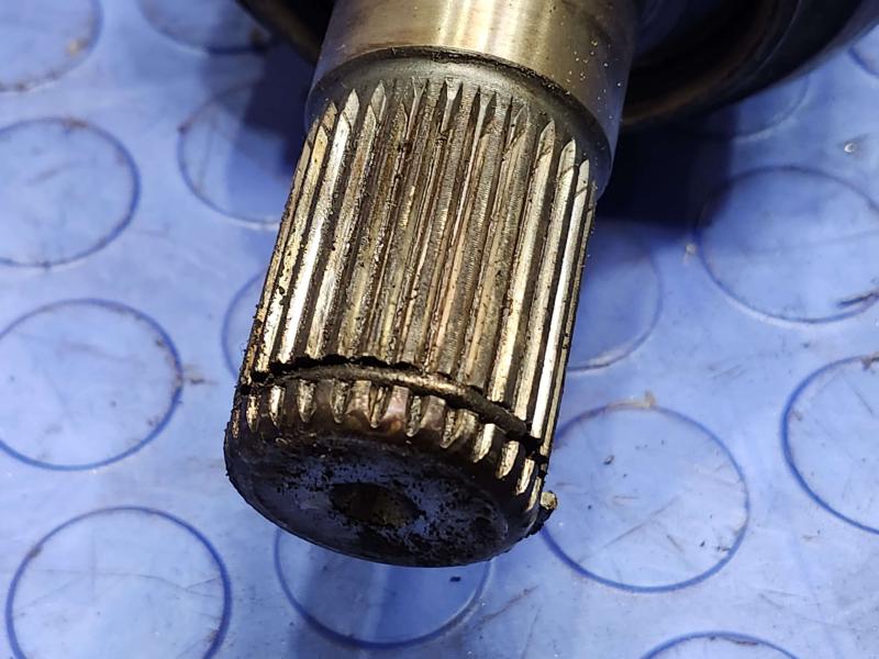 2016 Kia Sedona Axle Shaft