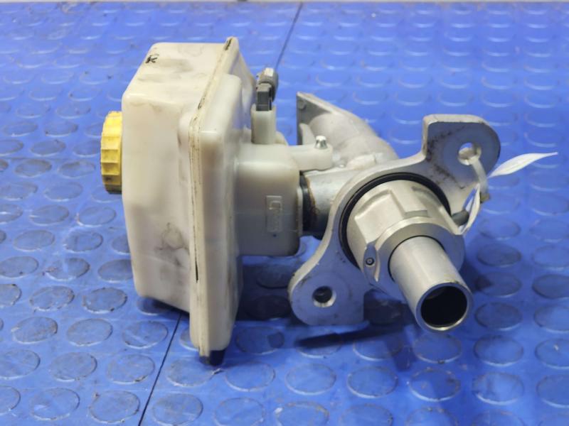 2011-2015 Dodge Durango Brake Master Cylinder Assembly Genuine OEM 68207364AA