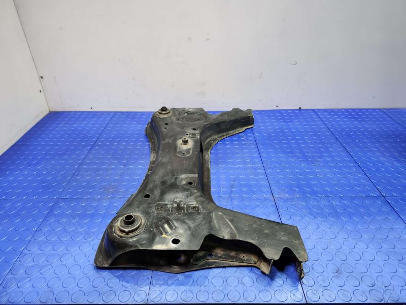 2015 Chevrolet City Express Crossmember/Cradle/Undercarria