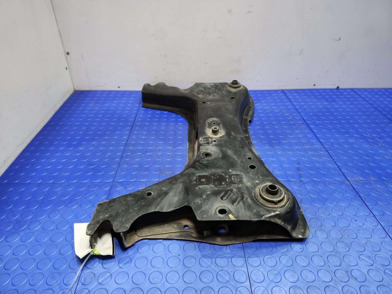 2015 Chevrolet City Express Crossmember/Cradle/Undercarria