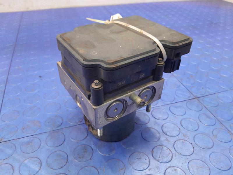 2018 Buick Regal FWD ABS Anti Lock Brake Pump Modulator Assembly OEM 84330137