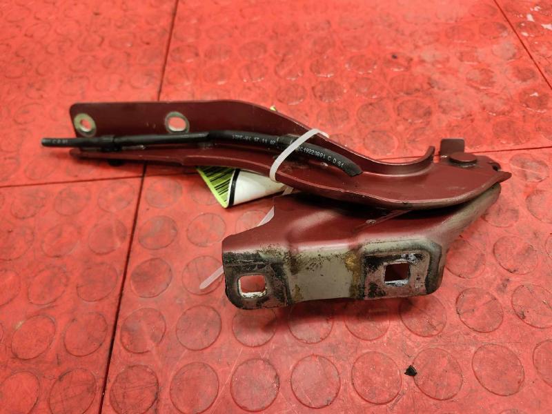 2020-2024 Nissan Sentra Hood Hinge Right Passenger Side Genuine OEM 654006LB0A,RH