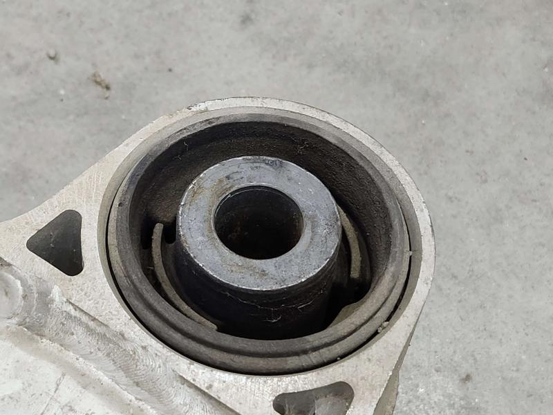 2006 Nissan 350Z Crossmember/Cradle/Undercarria