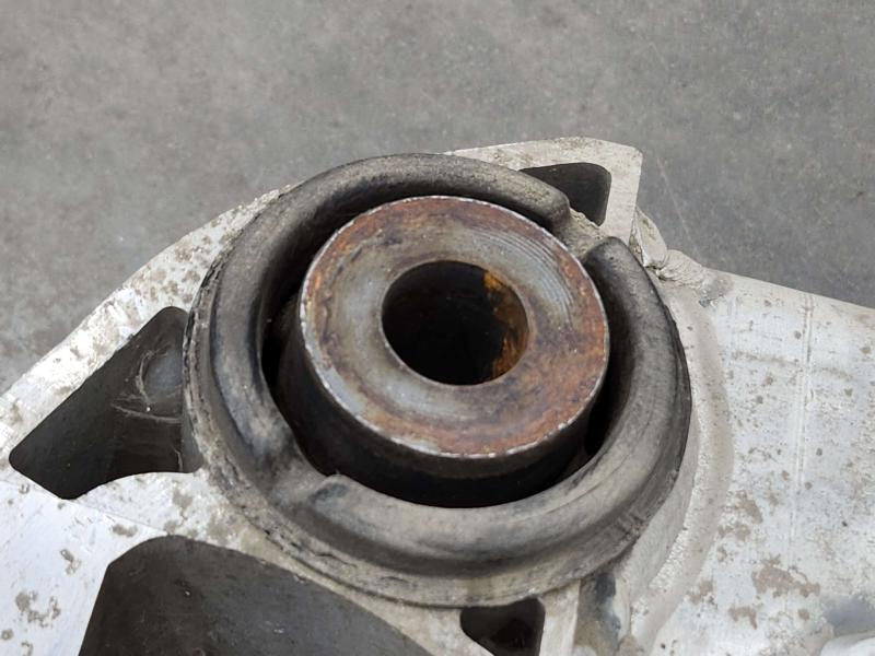 2006 Nissan 350Z Crossmember/Cradle/Undercarria