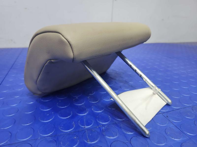 2005 Lexus RX 330 Headrest