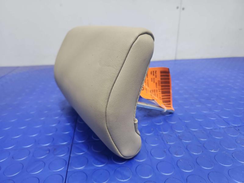 2005 Lexus RX 330 Headrest
