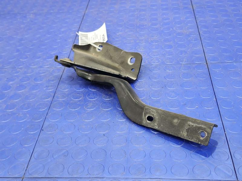 2019 Nissan Titan Hood Hinge