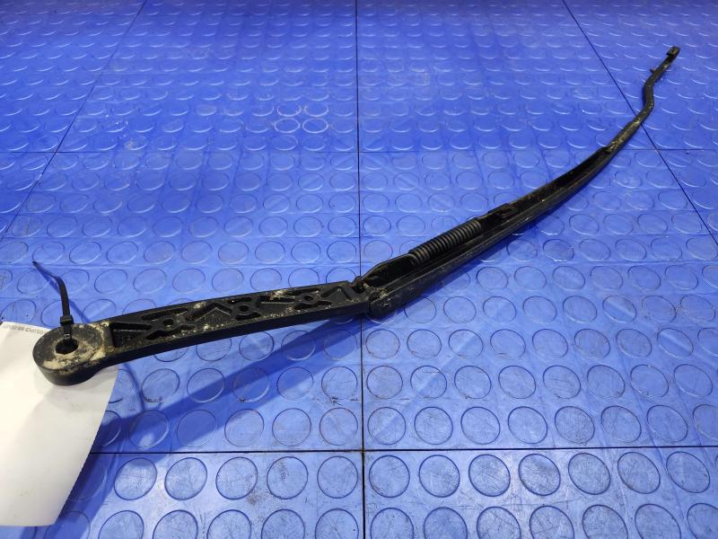 2017 Chrysler 200 Wiper Arm