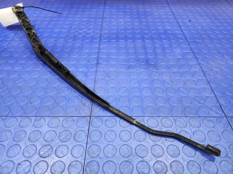 2017 Chrysler 200 Wiper Arm