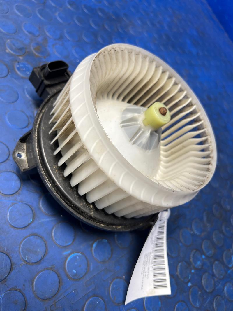 2017 Jeep Patriot Blower Motor