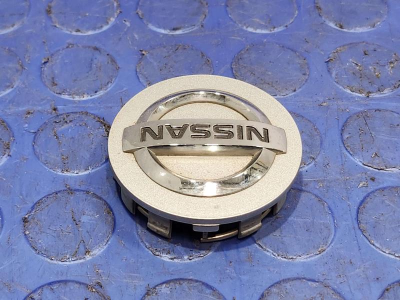 2014 Nissan Maxima Center Cap