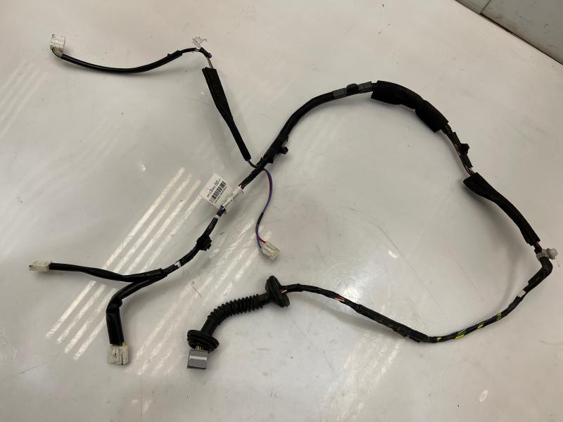 2011 Toyota Highlander Wire Harness (Door)
