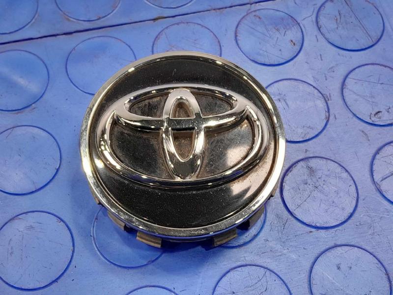 2019 Toyota Sienna Center Cap
