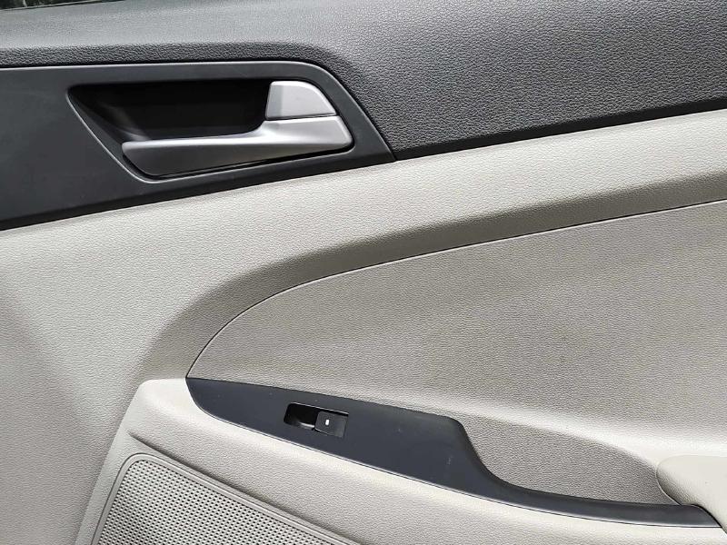 2016 Hyundai Tucson Rear Door Trim Panel