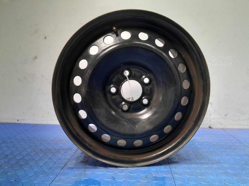 2013 Ford Fusion Wheel