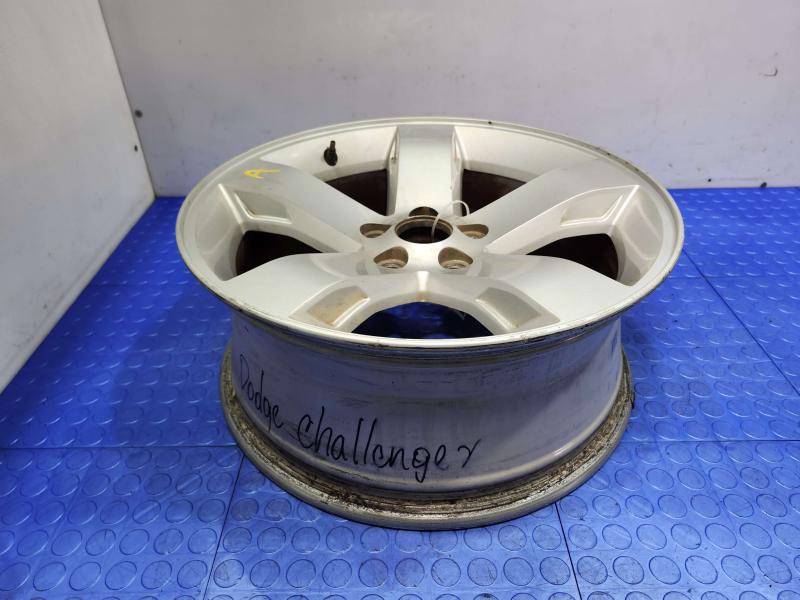 2010 Dodge Challenger Wheel