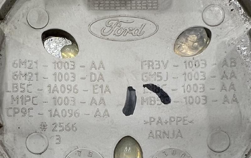 2020 Ford Edge Center Cap