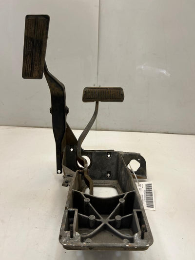 1997 Dodge Ram 1500 2500 3500 Brake Pedal  / Gas Pedal w/ Bracket OEM 52079114