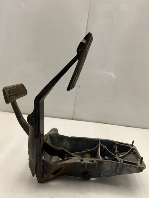 1997 Dodge Ram 1500 2500 3500 Brake Pedal  / Gas Pedal w/ Bracket OEM 52079114