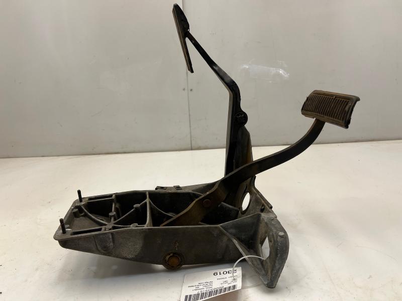 1997 Dodge Ram 1500 2500 3500 Brake Pedal  / Gas Pedal w/ Bracket OEM 52079114