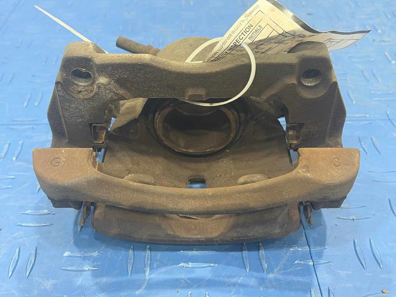 2015 Nissan Rogue Caliper