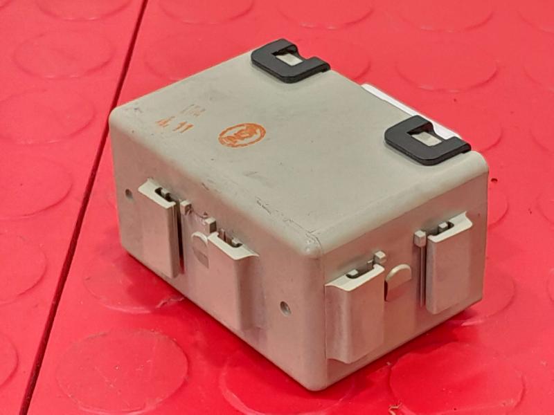 2002-2007 Toyota Sequoia Towing Converter Relay Module OEM 819850C040