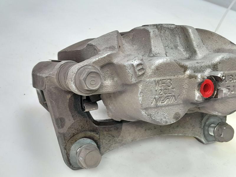 2016 Subaru Legacy Caliper