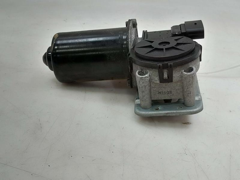 2011 - 2016 Kia Sportage Windshield Wiper Motor OEM 981103W000