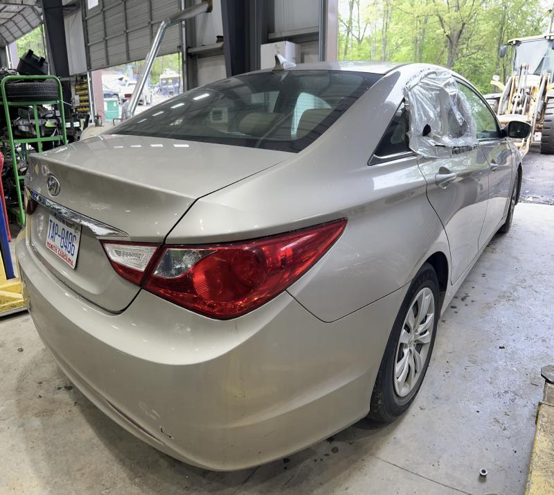 2011 Hyundai Sonata Side/Rear/Cargo Regulator