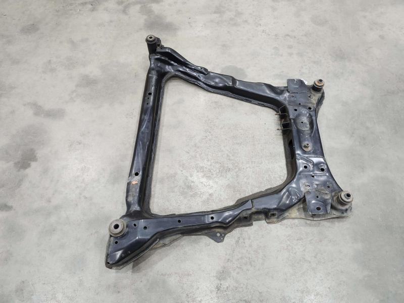 2016 Nissan Rogue Crossmember/Cradle/Undercarria