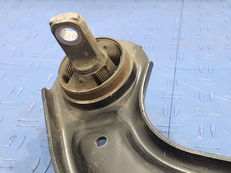 2020 Toyota RAV4 Lower Control Arm Rr
