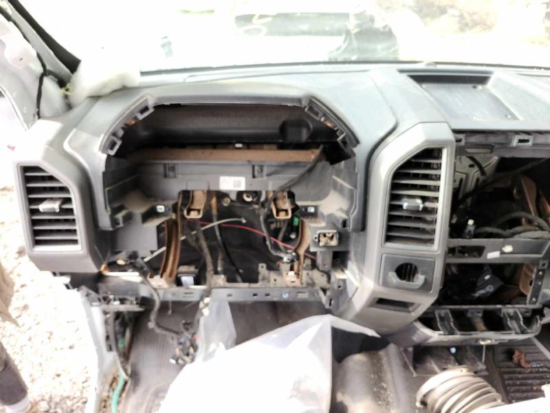 2017 Ford F-250 Super Duty Dash Panel