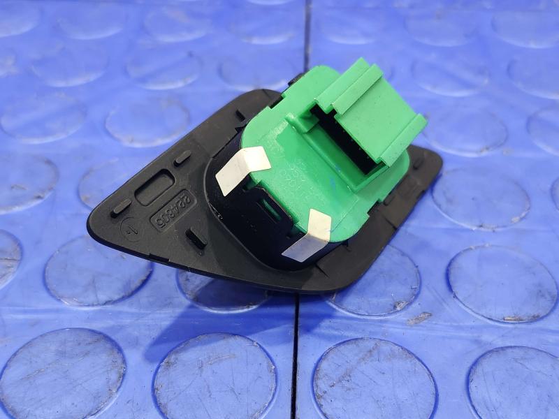2016 Volkswagen Jetta Door Switch Front