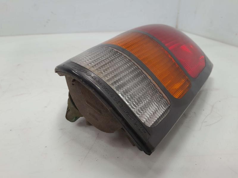 1997 Mazda B2300 Tail Light Assembly