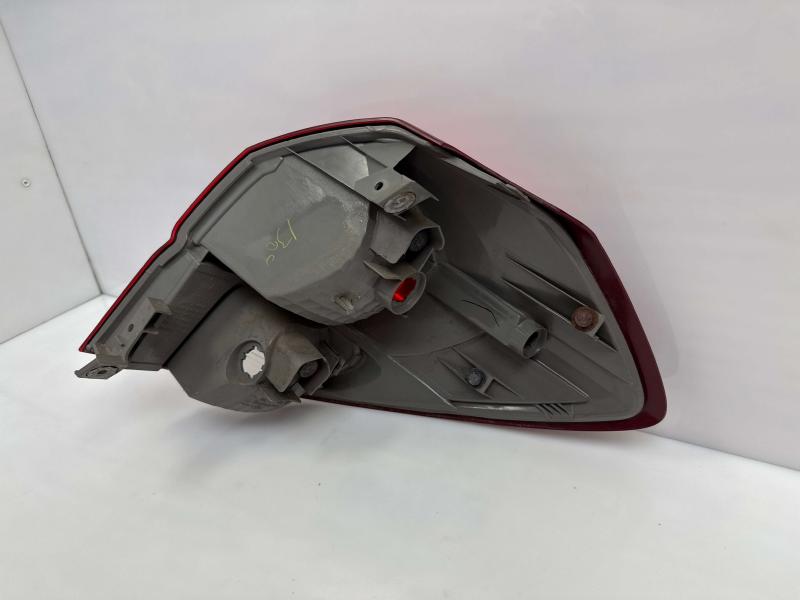 2008 Subaru Legacy Tail Light Assembly