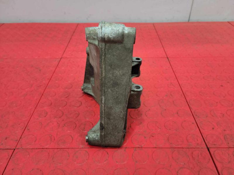 2006 BMW X3 A/C Compressor Bracket