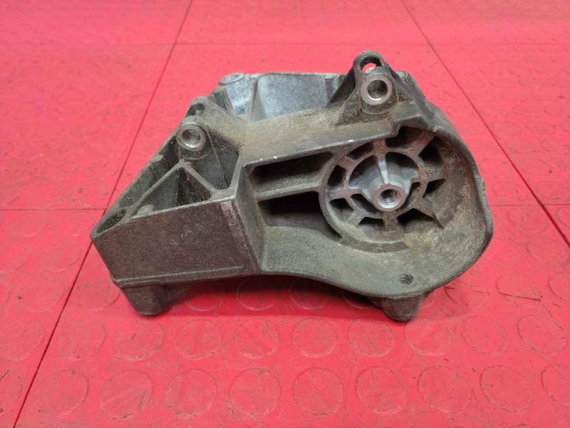 2006 BMW X3 A/C Compressor Bracket