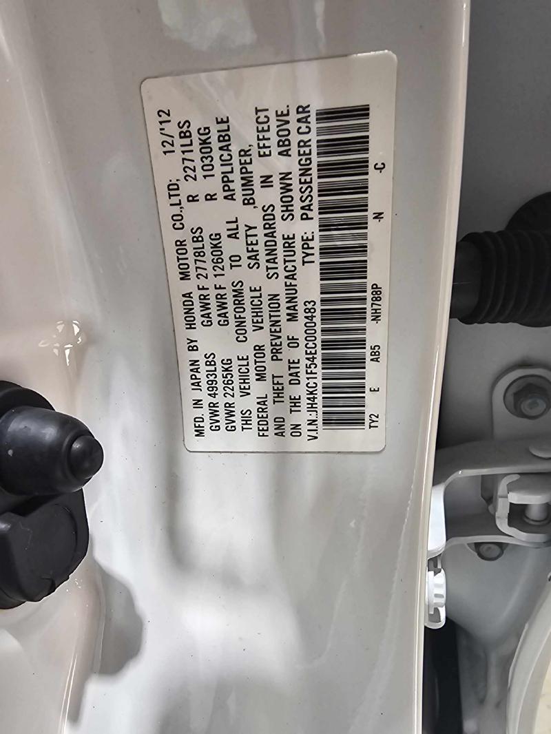 2014 Acura RLX Center Pillar