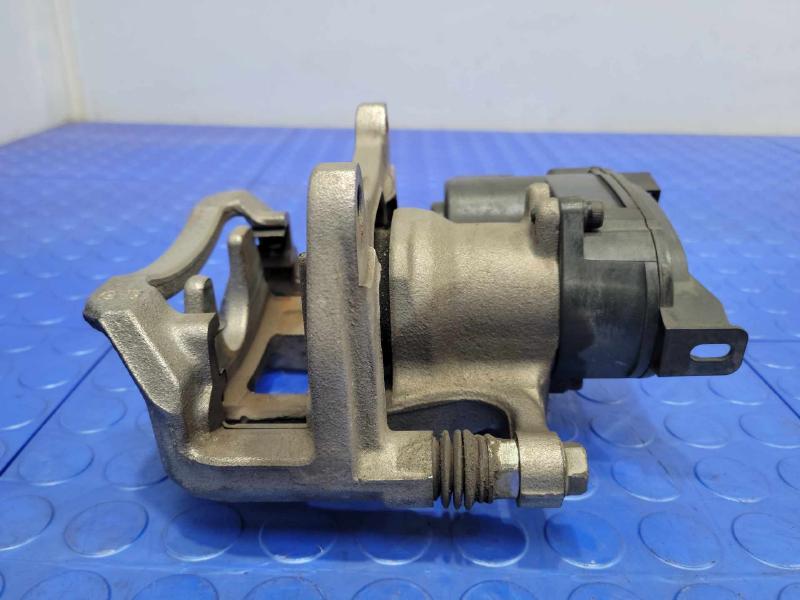 2017 Chevrolet Camaro Caliper