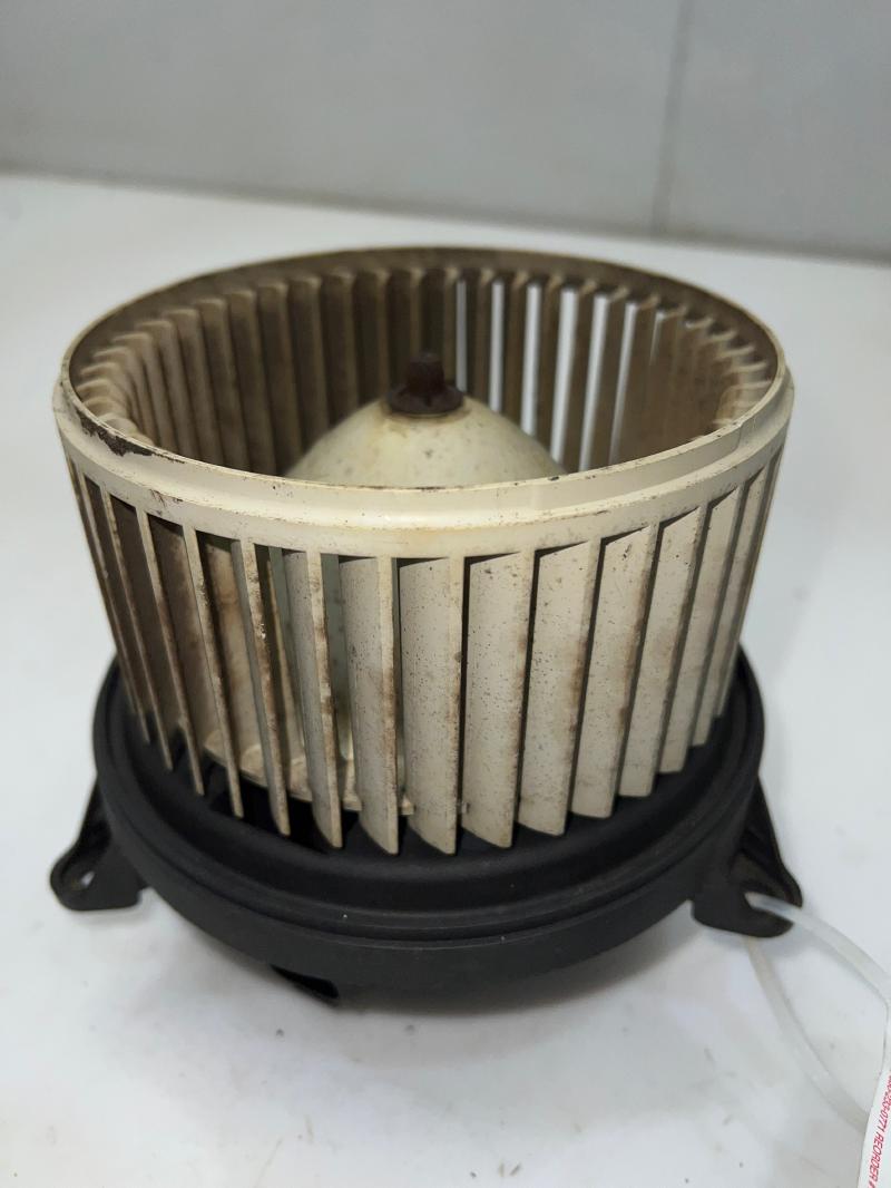 2005 Nissan Frontier Blower Motor