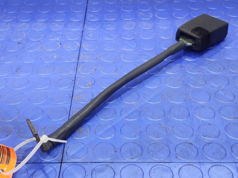 2013 Ford F-350 Super Duty Front Seat Belt