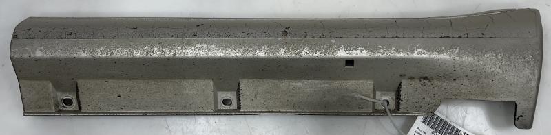 2001 Isuzu Trooper Rocker Moulding