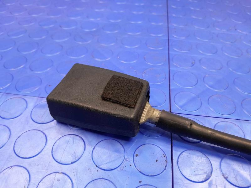 2011 Ford F-250 Super Duty Front Seat Belt