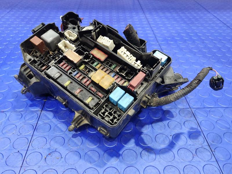 2010 Toyota Prius Engine Compartment Fuse Box Relay Junction Block OEM 8262075010
