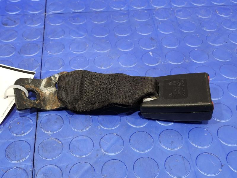 2008 BMW 128i Rear Seat Belt