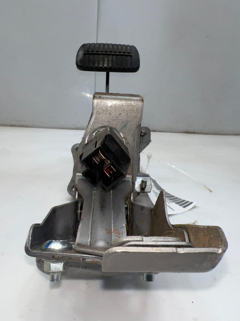2014 - 2018 Subaru Forester Brake Pedal w/ Bracket OEM 36012FJ080