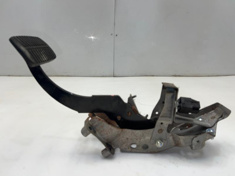 2014 - 2018 Subaru Forester Brake Pedal w/ Bracket OEM 36012FJ080